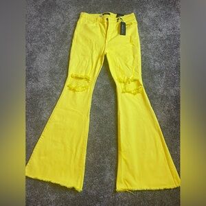 NWT Distressed Jeans